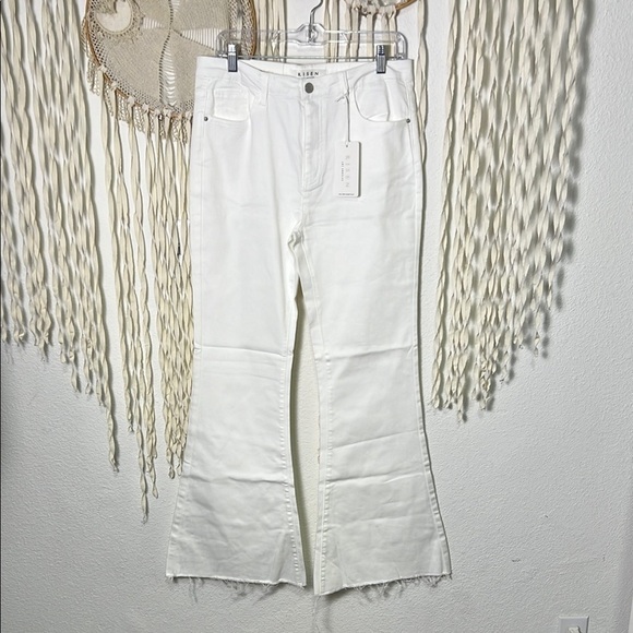 Risen NWT White Flare/Bootcut Jeans Size 31/13 - Picture 1 of 12